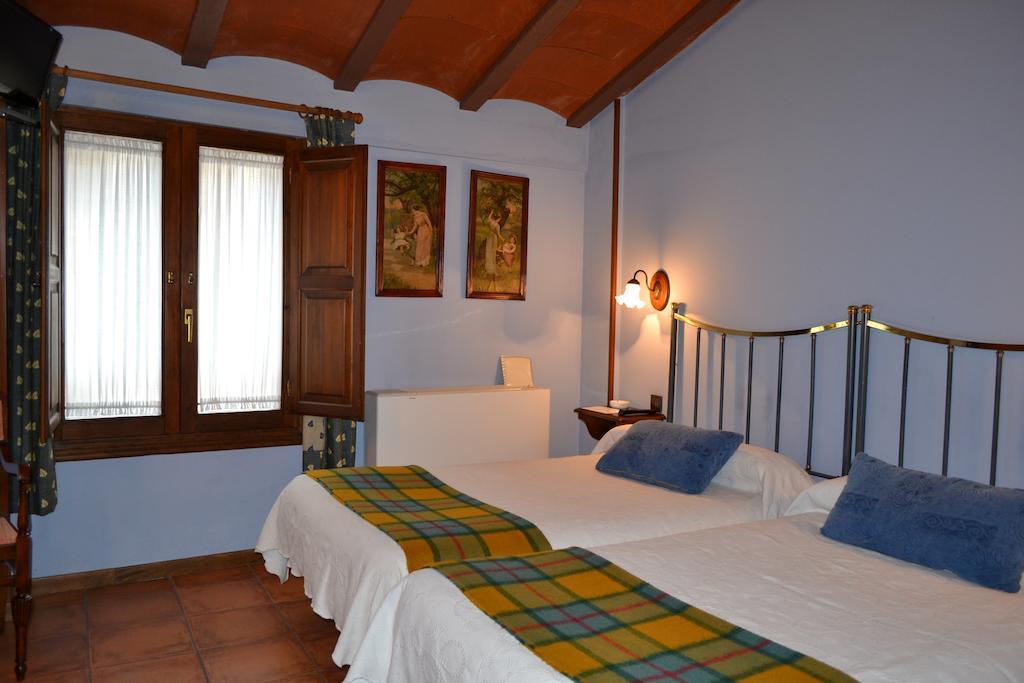Hostal Santa Agueda Tarazona Szoba fotó